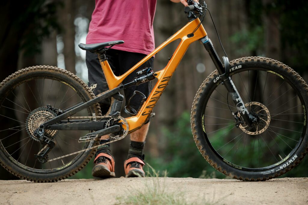 2024 canyon spectral onfly hero.jpg