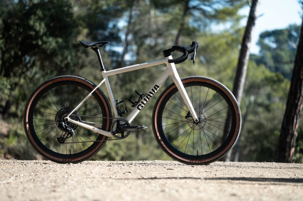 2024 guava bikes hero 1