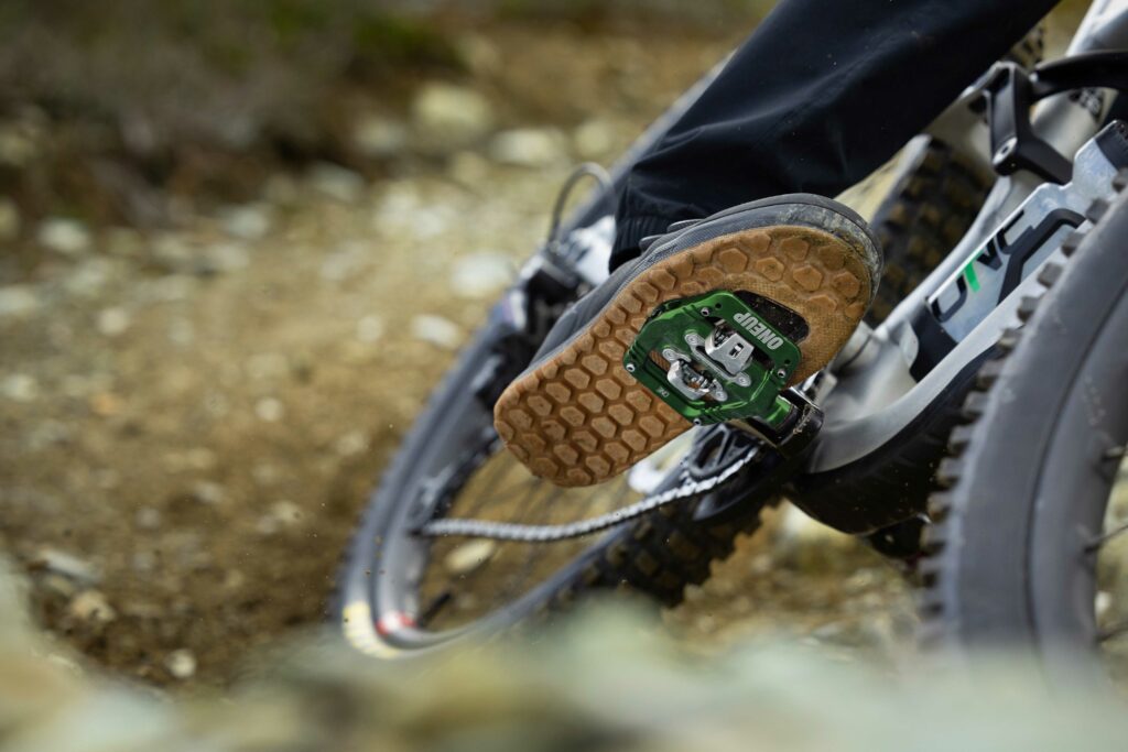 2024 oneup clip pedals hero 2.jpg