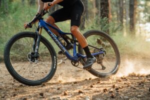 2024 orbea oiz riding.jpg