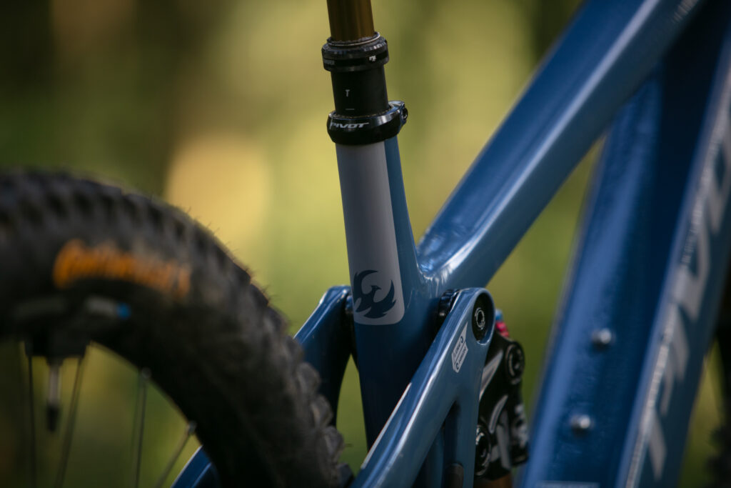 2024 pivot shuttle lt seat tube