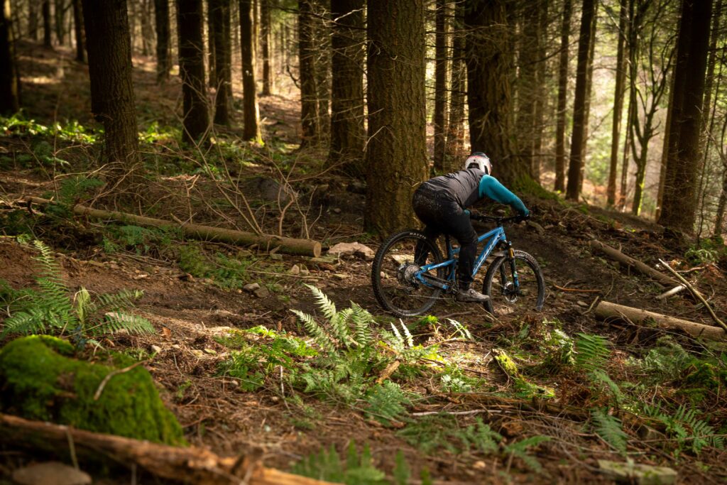 2024 pivot switchblade riding 2