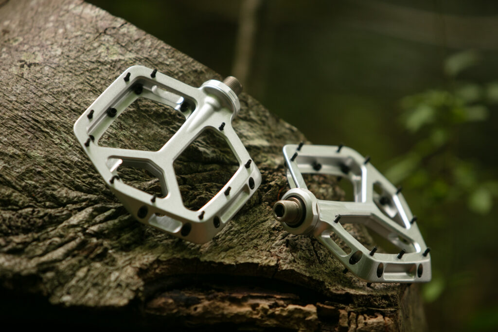2024 race face pedals 5ct
