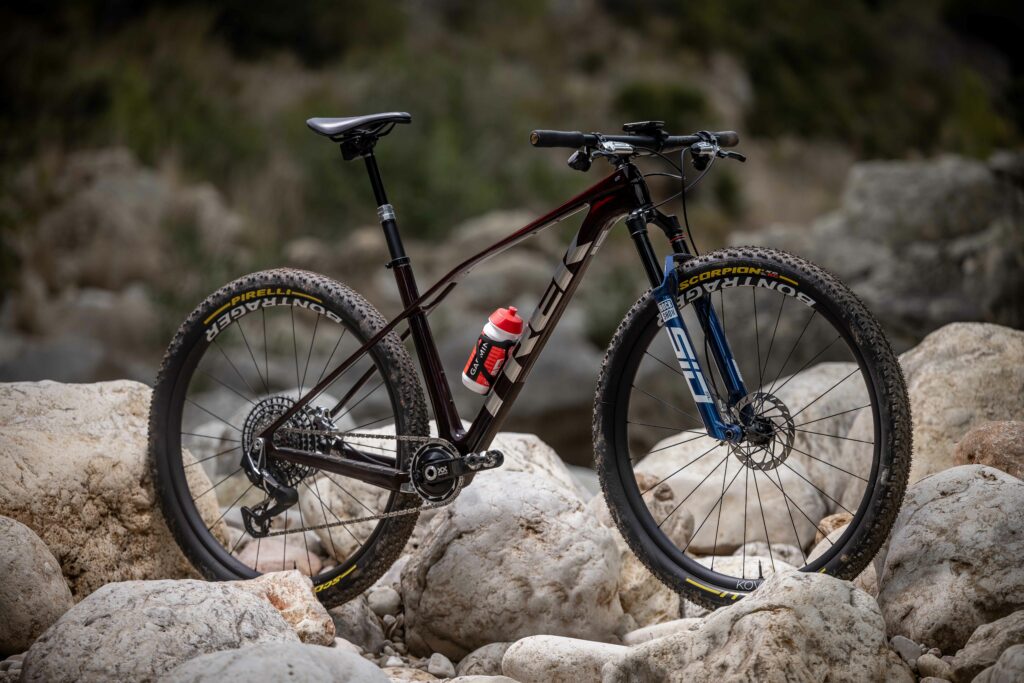 2024 trek procaliber carbon hero.jpg