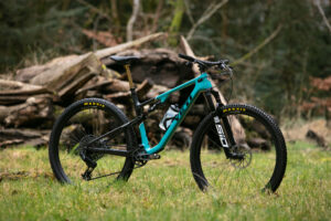 2024 yeti asr hero.jpg