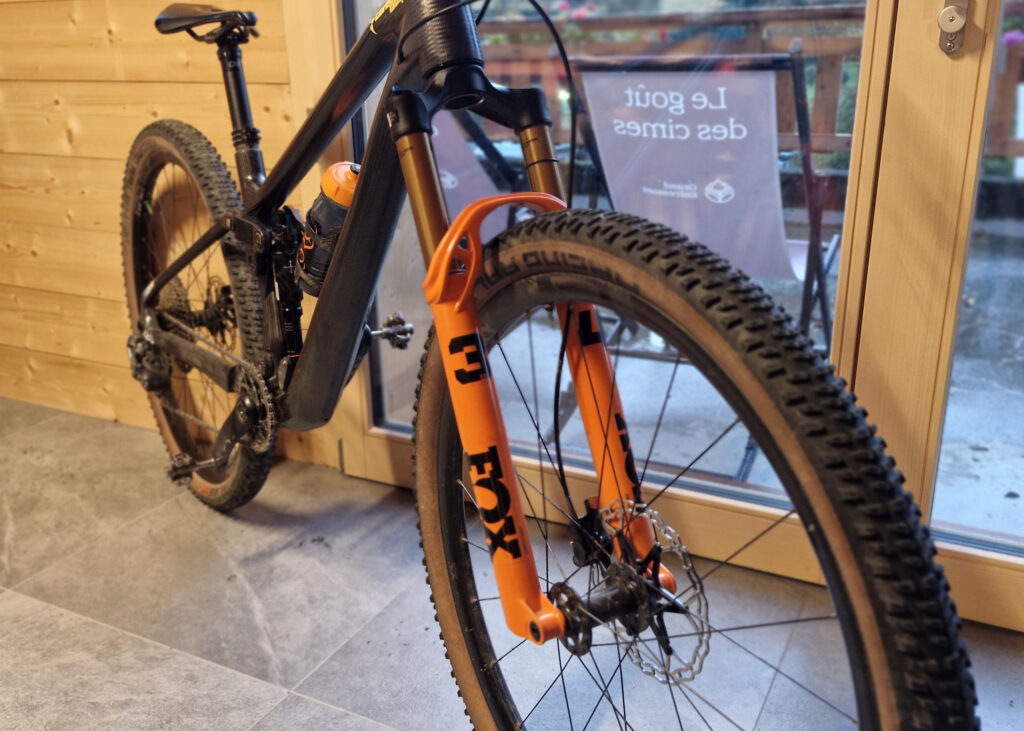 2025 amy henchoz CW fork