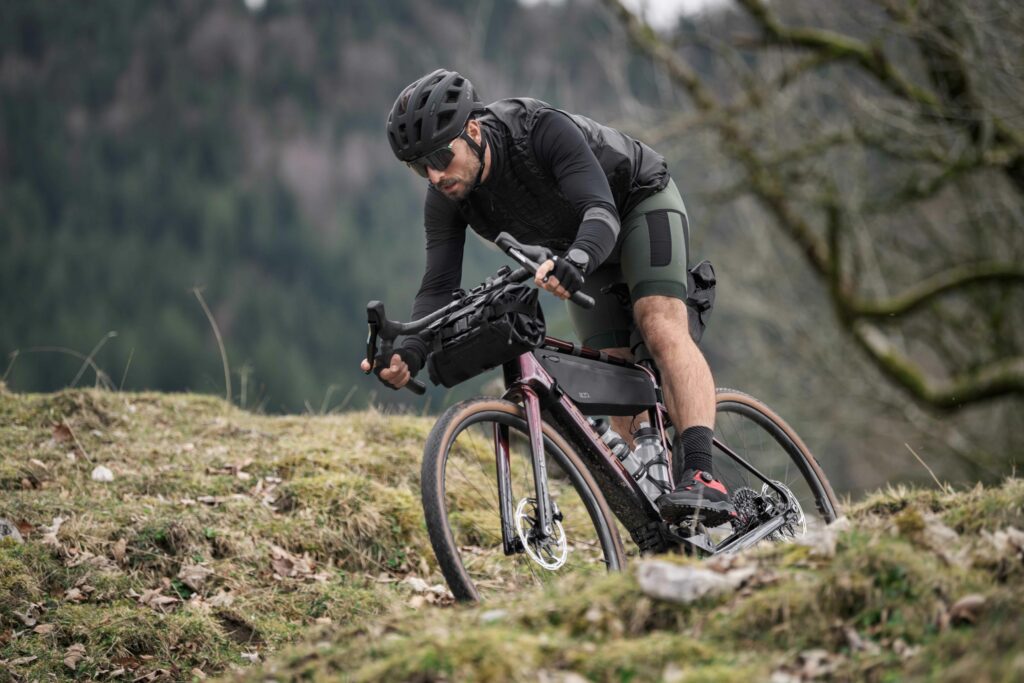 2025 cube egravel riding 4