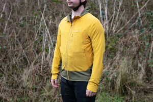 2025 endura mt500 polartech jacket hero.jpg