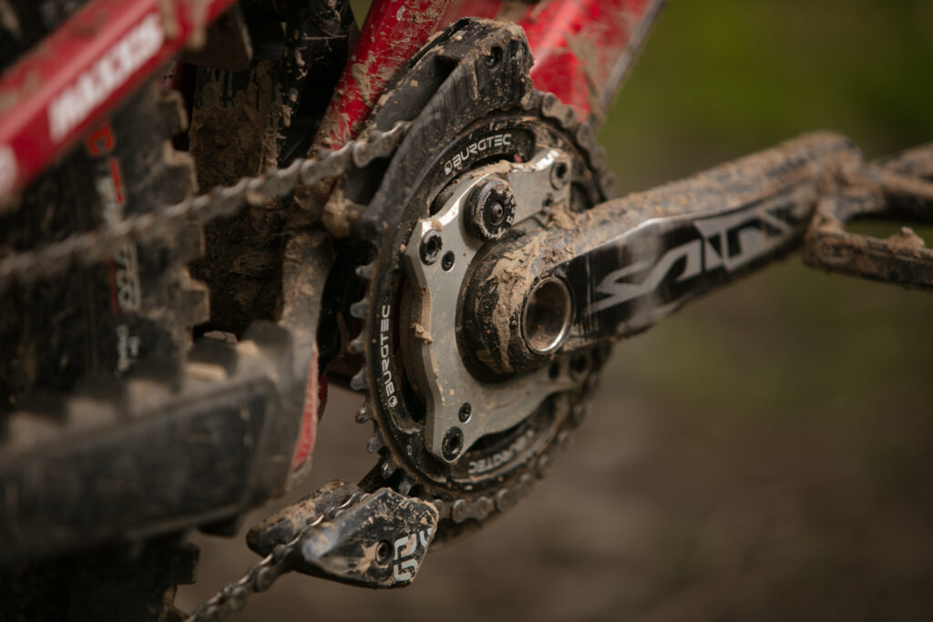 2025 laurie greenland santa cruz v10 o chain.jpg