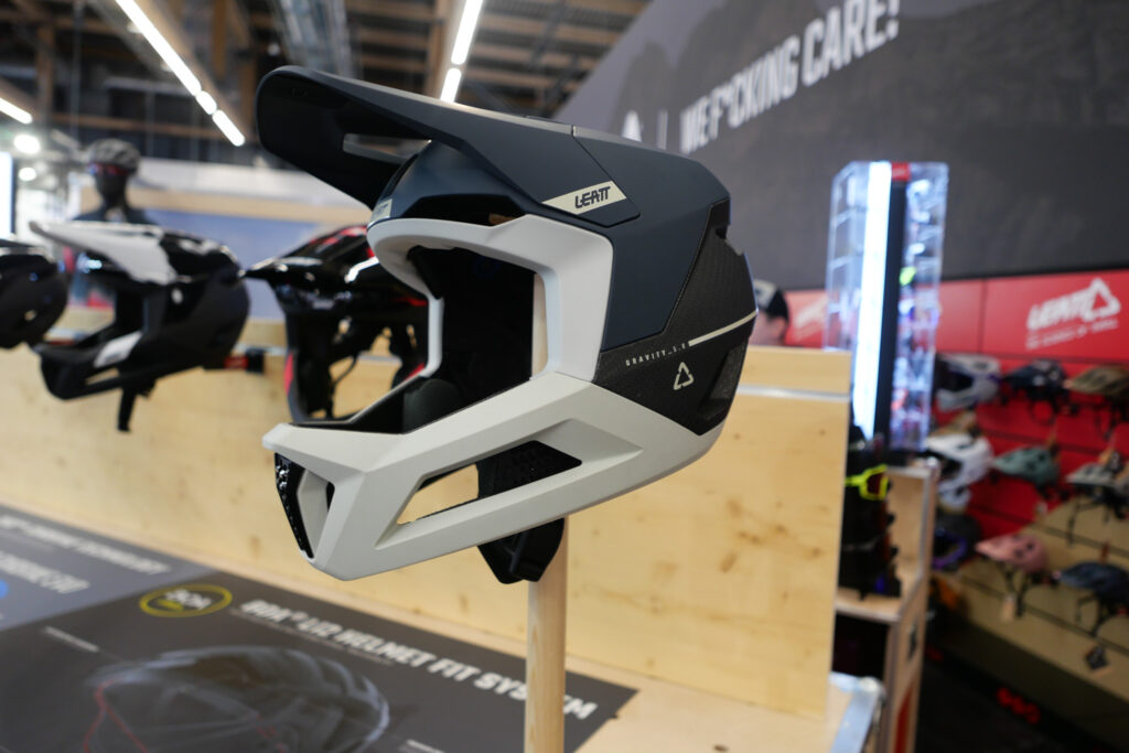 2025 leatt gravity helmet