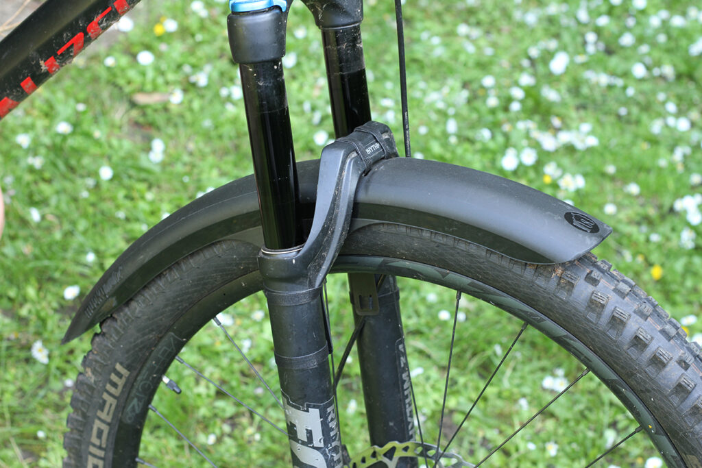2025 mucky nutz mudguard long hero.jpg