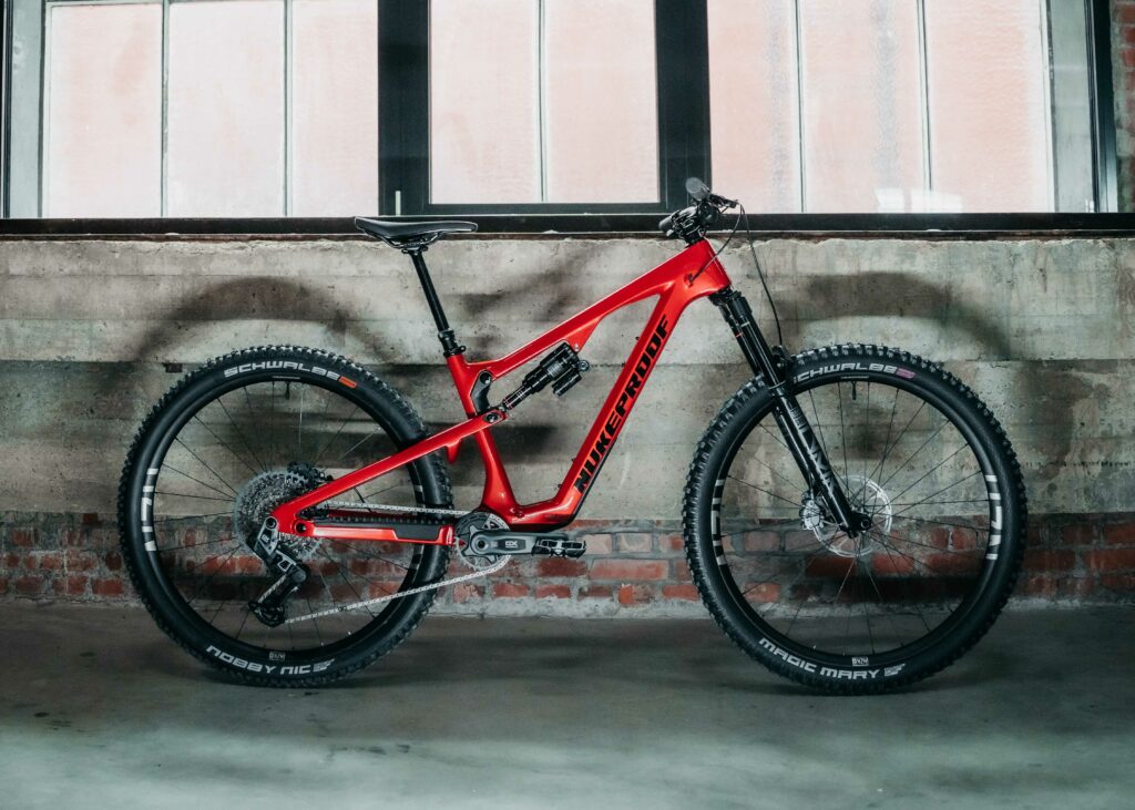 2025 nukeproof reactor carbon hero