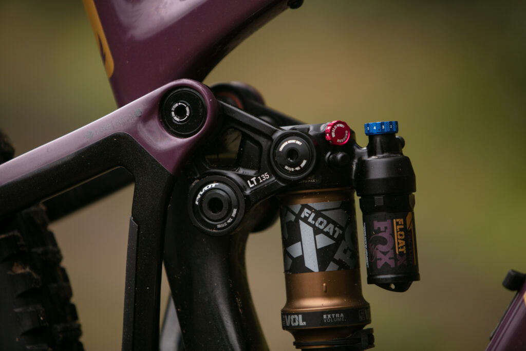 2025 pivot trailcat lt upper link