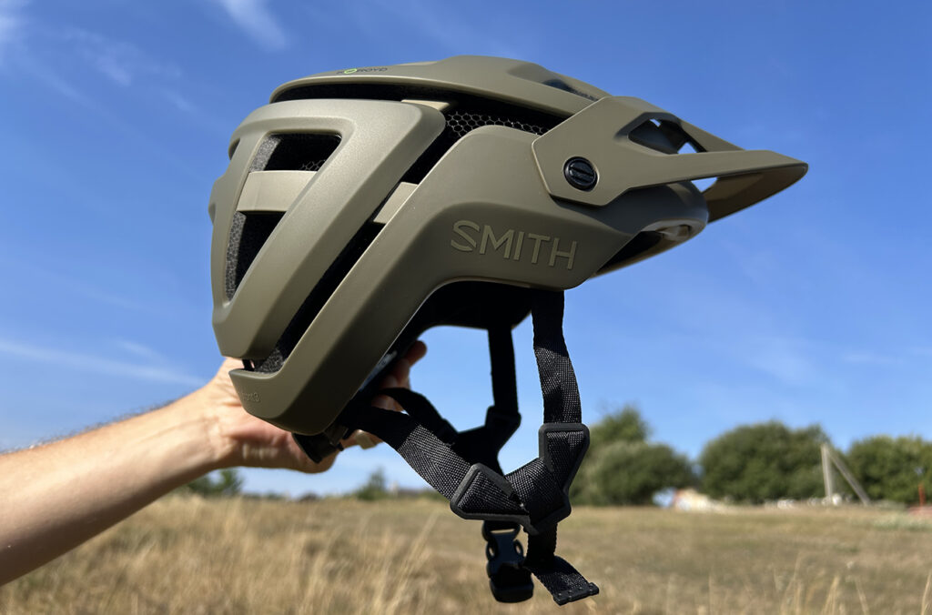 2025 smith forefront iii helmet hero 2.jpg