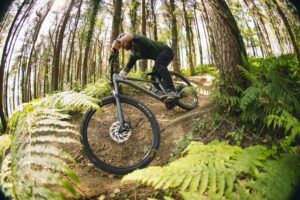 2025 whyte secta riding.jpg