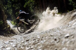 2025 yt industries decoy riding.jpg