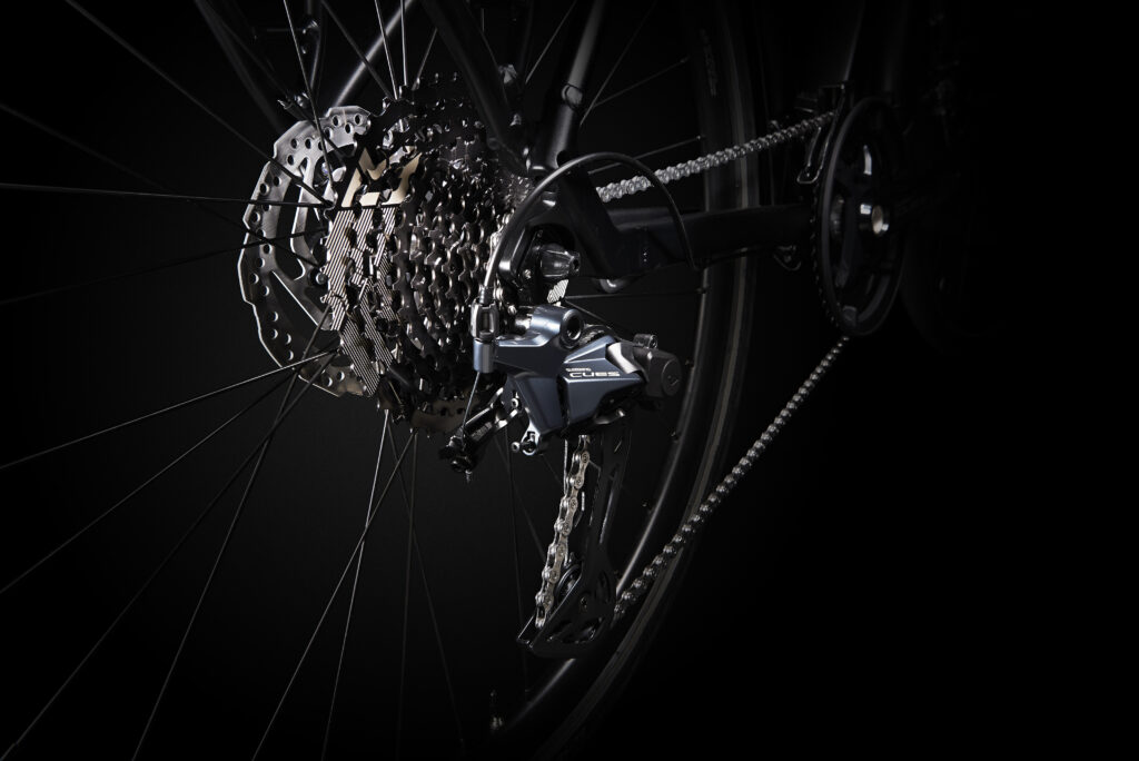 2023 Shimano CUES drivetrain rear