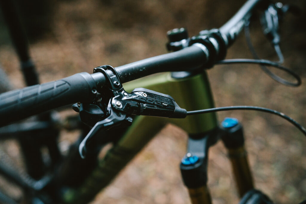 2023 Canyon Neuron cockpit