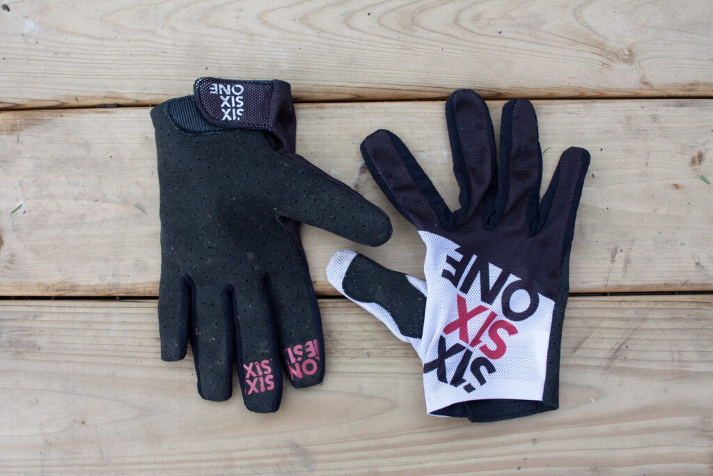 661-raji-gloves-review-5.jpg
