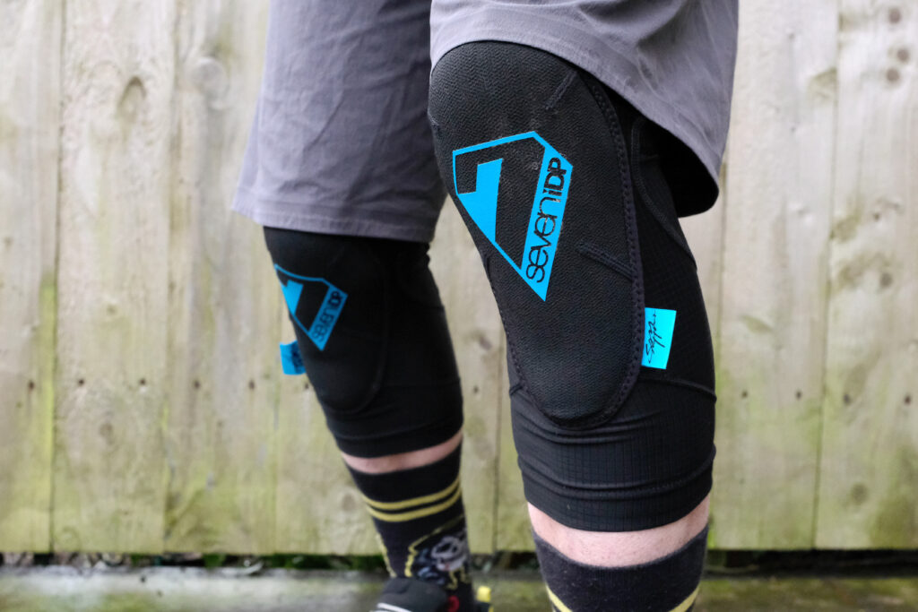 7iDP Sam Hill Lite Knee Pads review 0.JPG