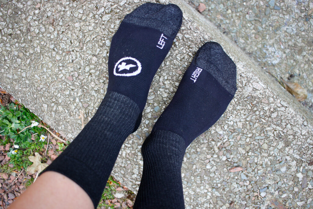 2022 ASSOS TRAIL EVO socks top2
