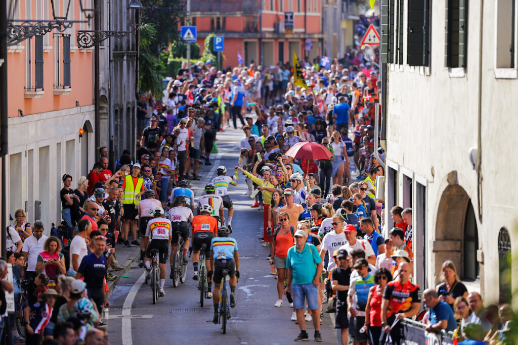 2023 UCI world champs crowd