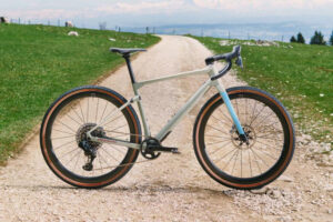 BMC URS gravel bike copy.jpg