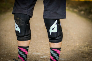 Bluegrass Eagle Solid Knee pad review