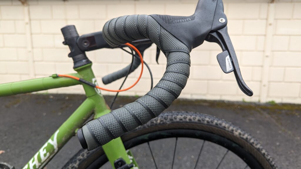 Brooks_Cambium_Rubber_Bar_Tape_hero.jpg