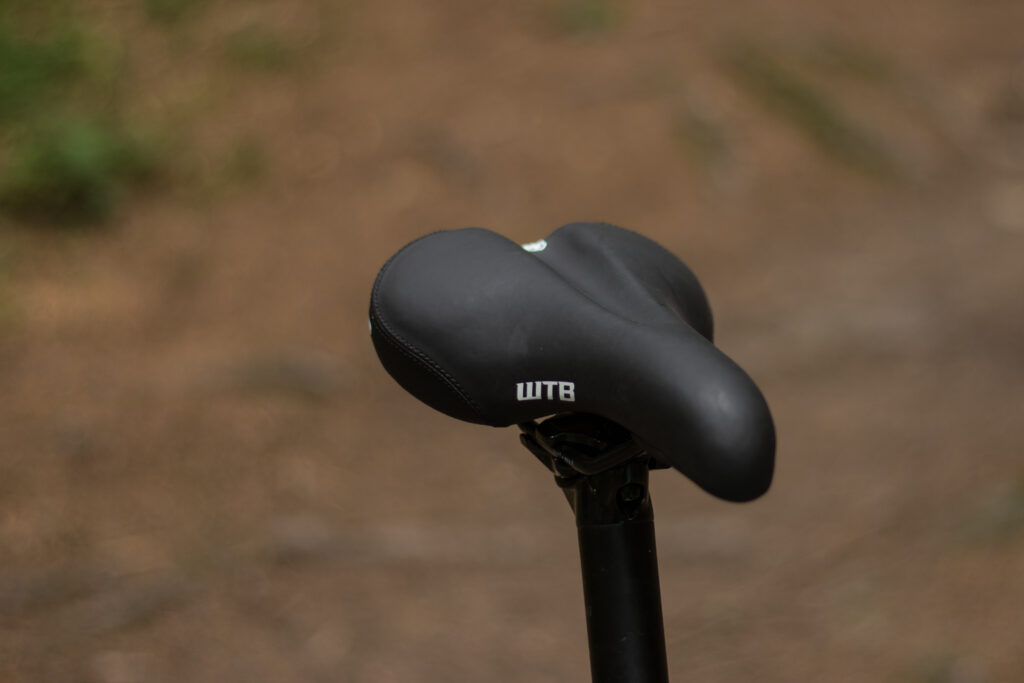 Calibre Ladies Bossnut V2 Detail Saddle-18