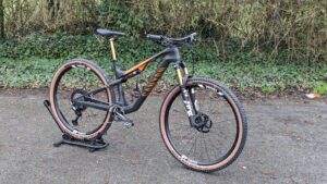 Canyon Lux Trail CFR review