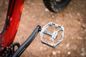 Crankbrothers Stamp 2 Small flat pedal review