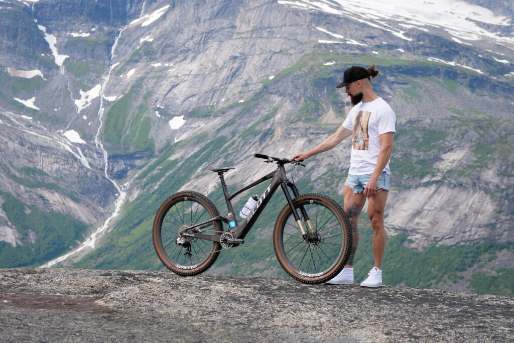 DANGERLUMEN_DANGERLHOLM_ACTION_2023_SCOTT_Photo_by_Gustav_Gullholm_2