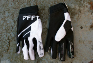 Deft Family Catalyst Divide Glove review
