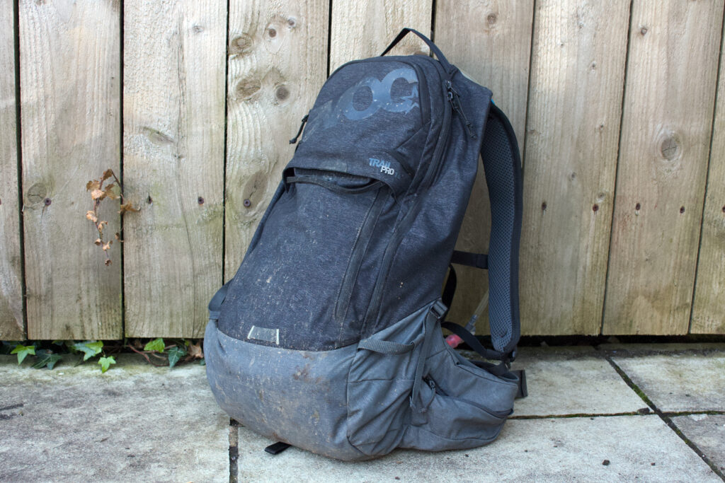 Evoc Trail Pro 16l hydration pack review 5.jpg