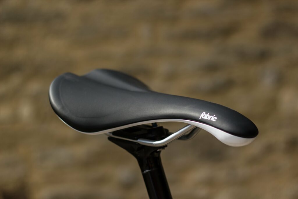 Fabric Womens Scoop Saddle