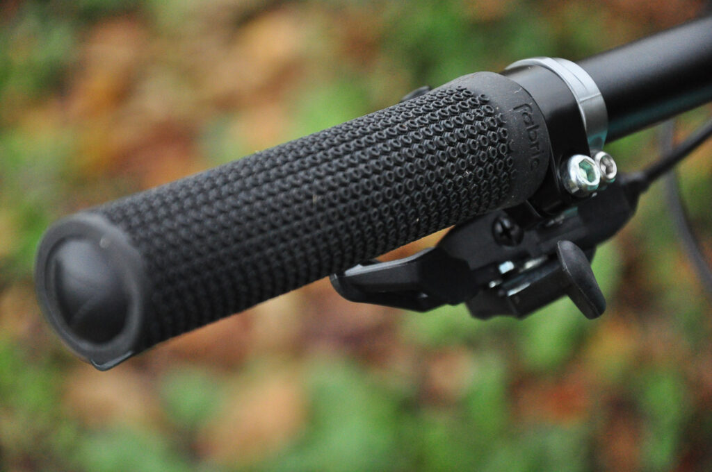 Fabric-AM-grip-review-100.jpg