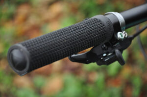 Fabric-AM-grip-review-100.jpg
