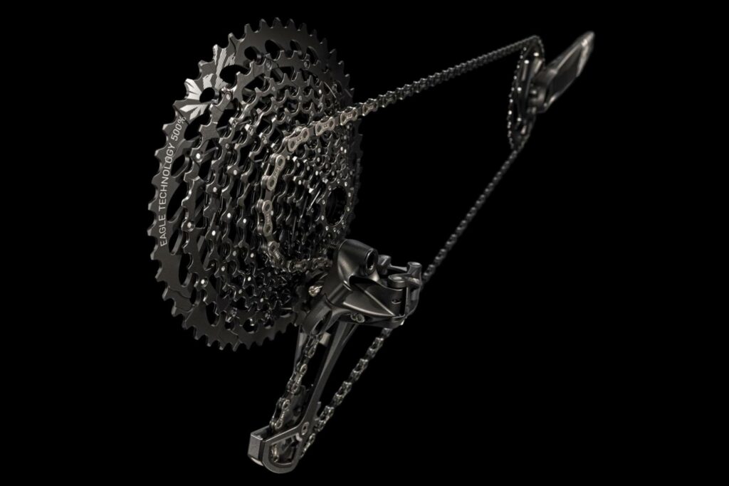 GX_Eagle_Drivetrain_Black_RearDynamic_M.jpg