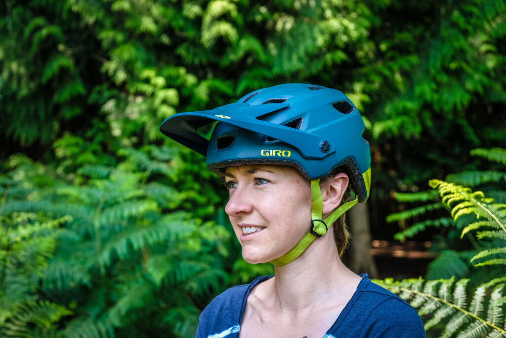 Giro Chronicle MIPS-3.jpg