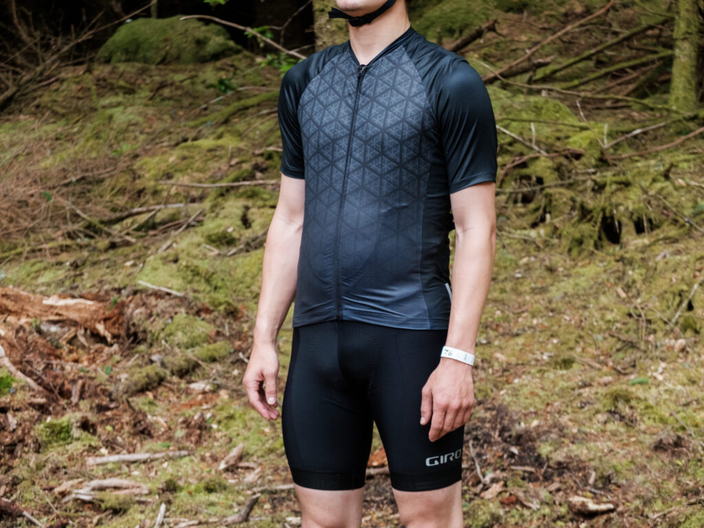 Giro-Chrono-Pro-Bib-2.jpg
