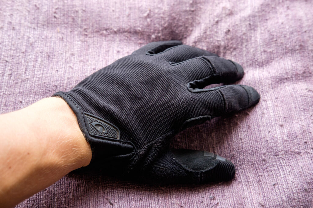 Giro-DND-Glove-1.jpg