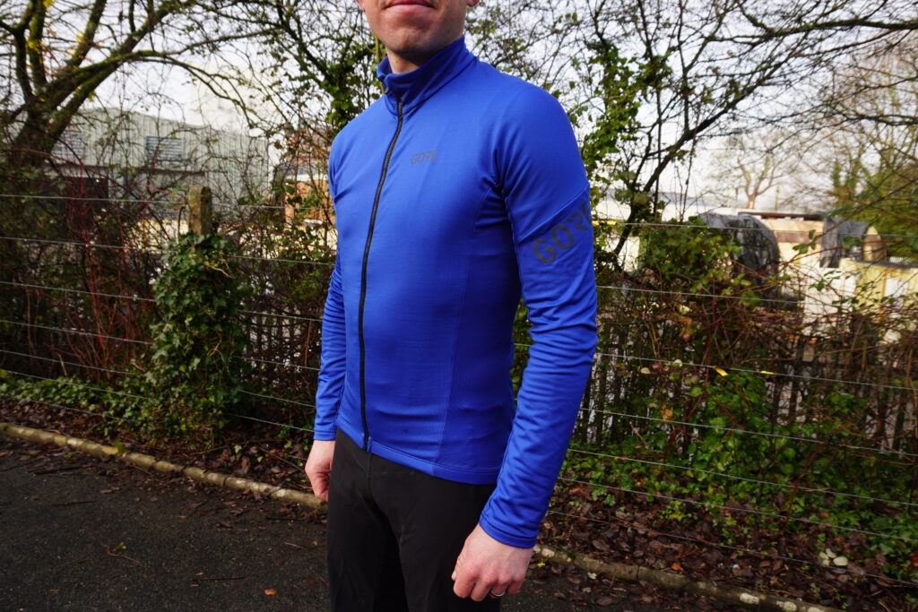 Gore_C3_Thermo_Jersey_Hero.JPG