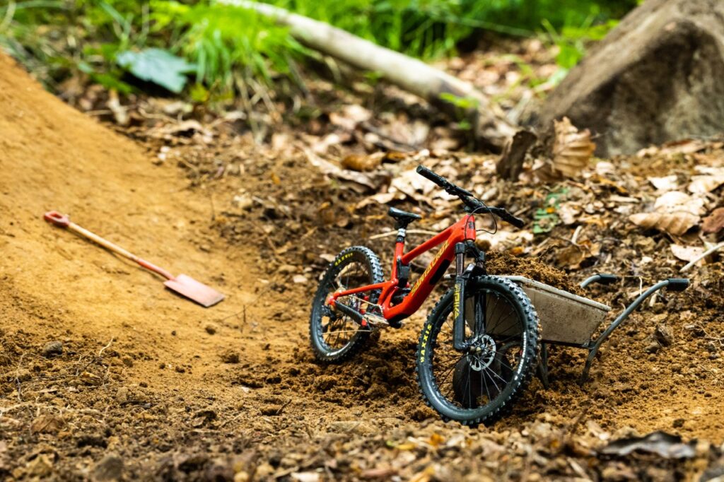 Handy-Macaskill-santa-cruz-bicycles-50101.jpeg