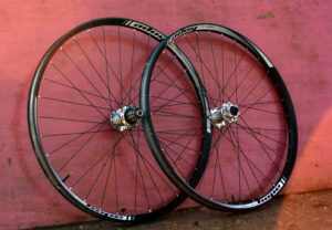 Hope Tech 35W Pro 4 Wheelset review3.jpg