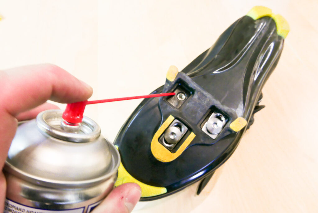 How-to-free-seized-rounded-bolts-disc-rotor-pedal-cleats-110