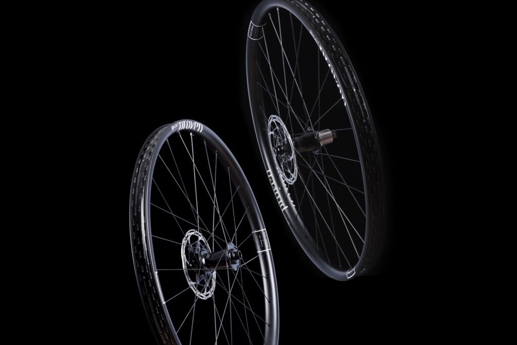 2022 HUNT Proven Race XC wheelset hero