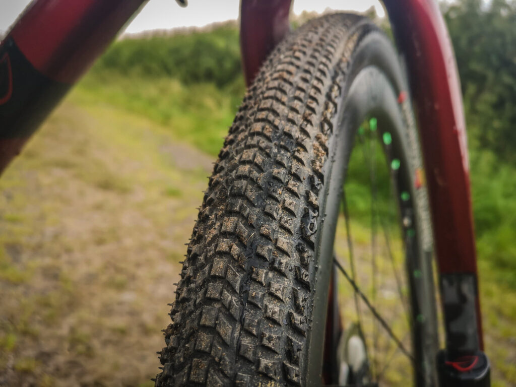 Hutchinson Tourareg gravel tyre 700x45c-5