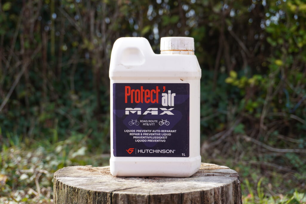 Hutchinson_tubeless_sealant.JPG