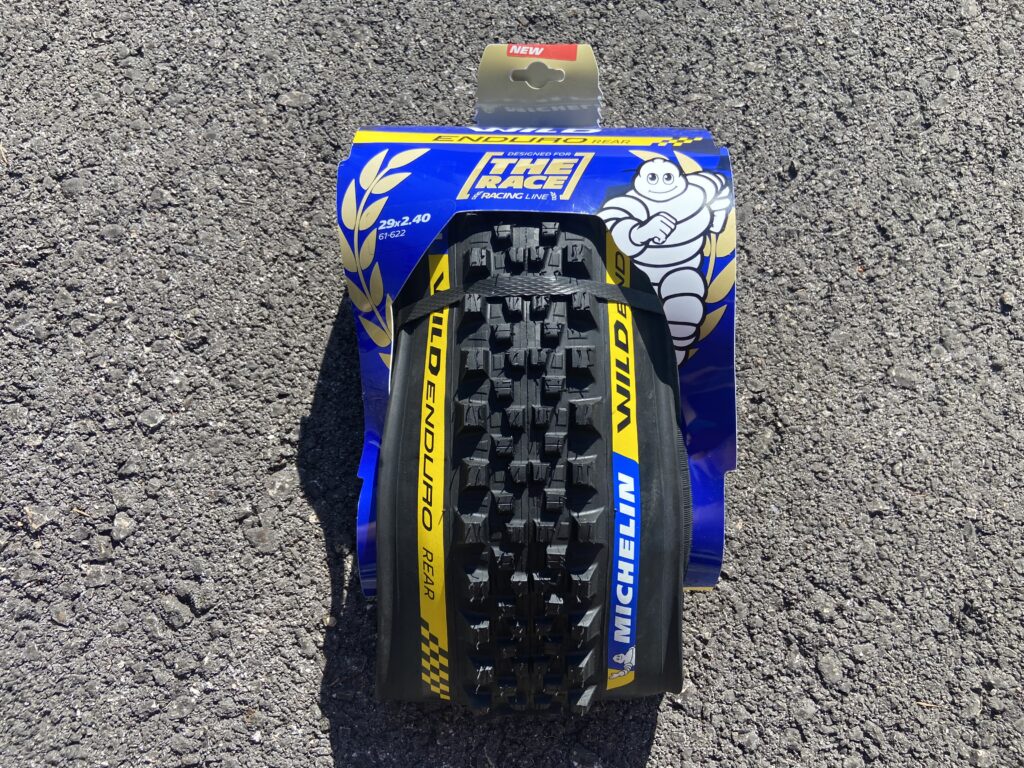 Michelin_Wild_Enduro_Racing_Line_Rear_3
